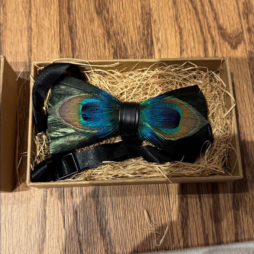 NWT MENS Bow-selec tie peacock bowtie